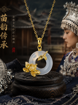 LUNE-Pure Silver Moonlight Lotus Necklace